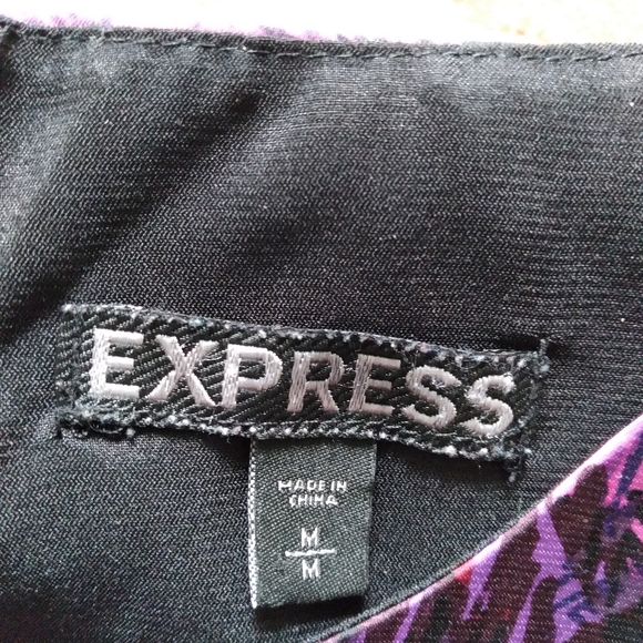 Express Abstract print Floral Feather Peplum Sleeveless top, size Medium - Picture 6 of 9